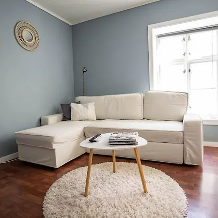 The House Of 14 -central, Sauna And Airport Shuttle *