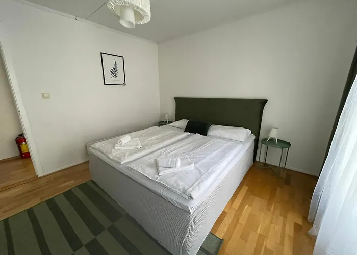 The House Of 14 -central, Sauna And Airport Shuttle *